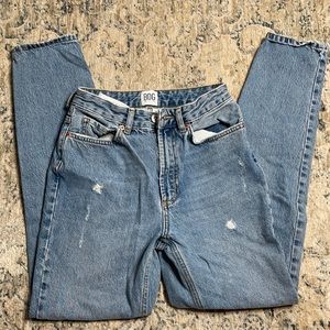 BDG Urban Outfitters mom jeans size 25